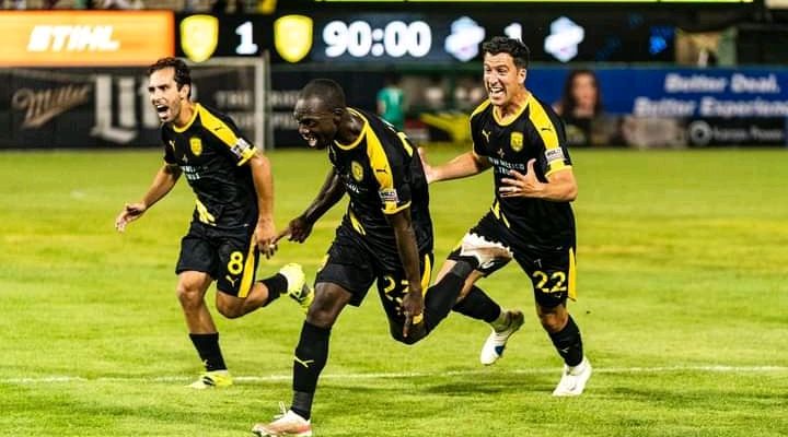 Mike Azira - Diaspora