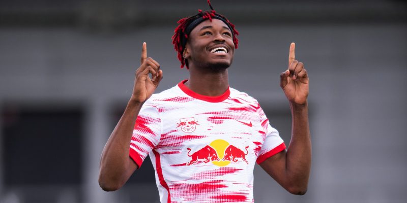 The Touchline Sports - Mohamed Simakan: Q&A with the next young player at RB Leipzig