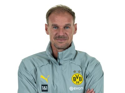 The Touchline Sports - Alexander Zickler: Former Bayern player gives thoughts on championship battle