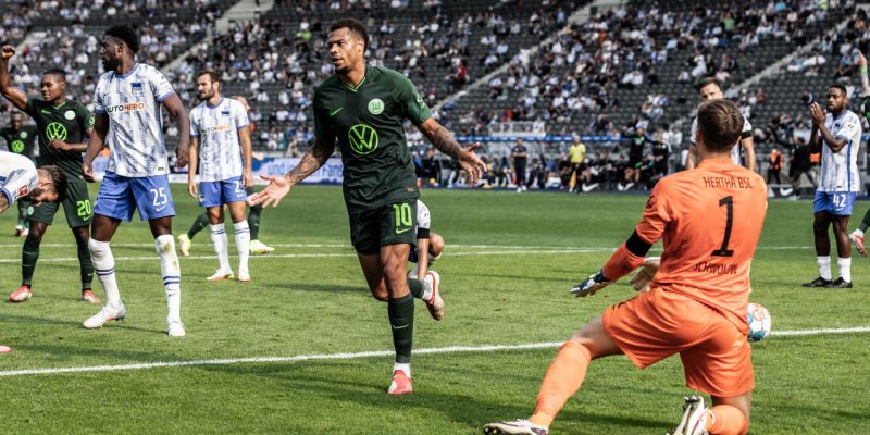 The Touchline Sports - Lukas Nmecha: Q&A with Wolfsburg's forward who earned his firs call up to the German national side