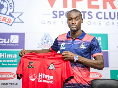 Kevin Dasylva who joined the Vipers on a three-year contract, has finally been unveiled at the Uganda Premier League champions side.